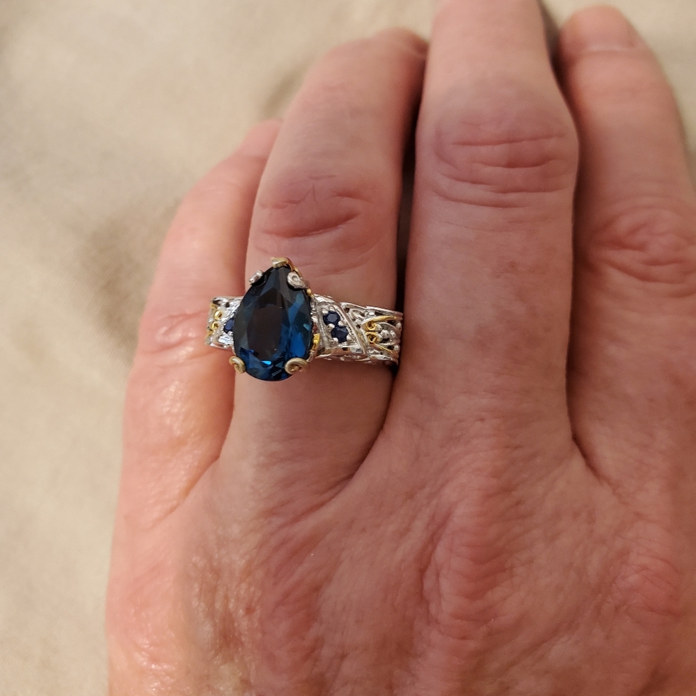 London Blue Pear Shape Ring - Picture 7 of 8